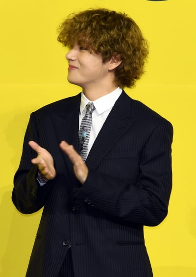 [TEN 포토]방탄소년단(BTS) 뷔 '어느쪽으로 봐도 잘생김'