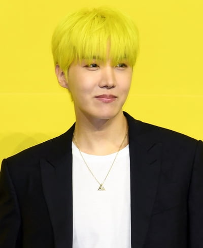 [TEN 포토]방탄소년단(BTS) 제이홉 '외모가 반칙이야'