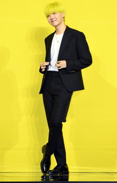 [TEN 포토]방탄소년단(BTS) 제이홉 '손짓 하나에도 팬들 심쿵'