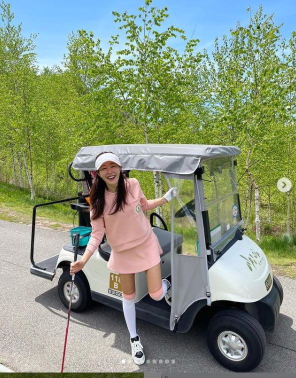 /사진 = 엄지원 인스타그램