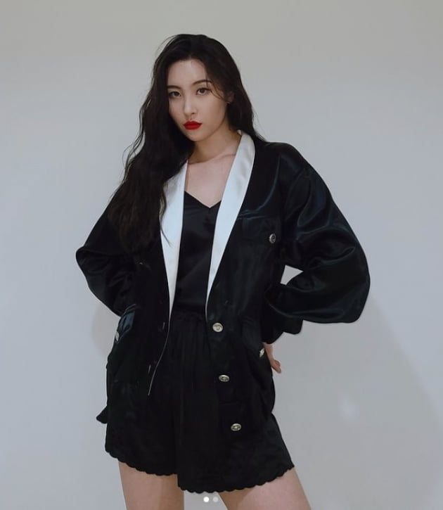 '8kg 증량' 했다더니...선미, 비현실적 각선미 자랑 [TEN★]