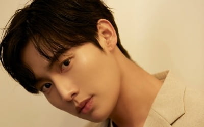 [TEN 인터뷰] '마우스' 권화운 "원래 차갑냐고요? 저 밝고 잘 웃어요"