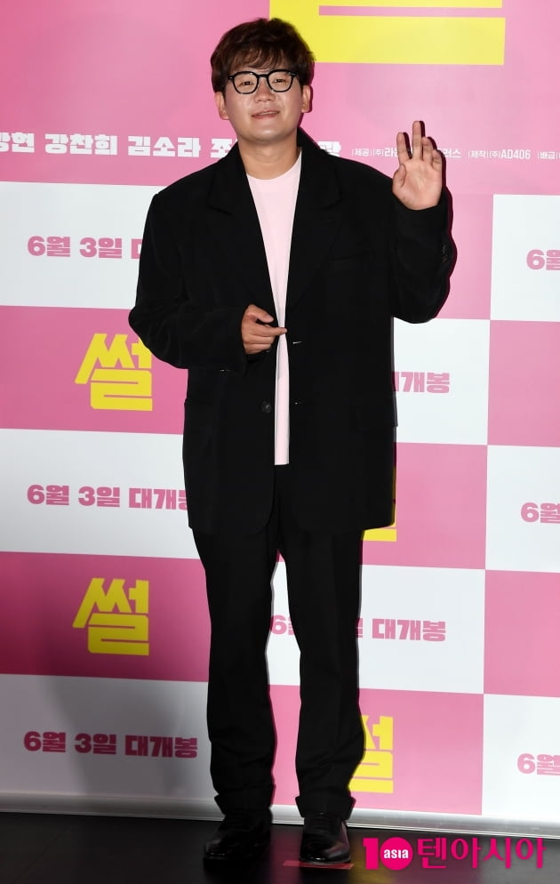 [TEN 포토] 김강현 '부드러운 인사'