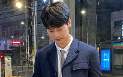 '마인' 차학연, 장소 불문 '대본 바라기' (feat. 열일 중인 비주얼)