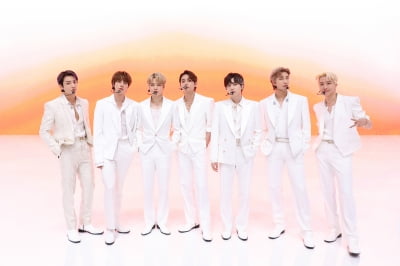 순백의 방탄소년단, 美 굿모닝 아메리카 서머콘서트 녹였다