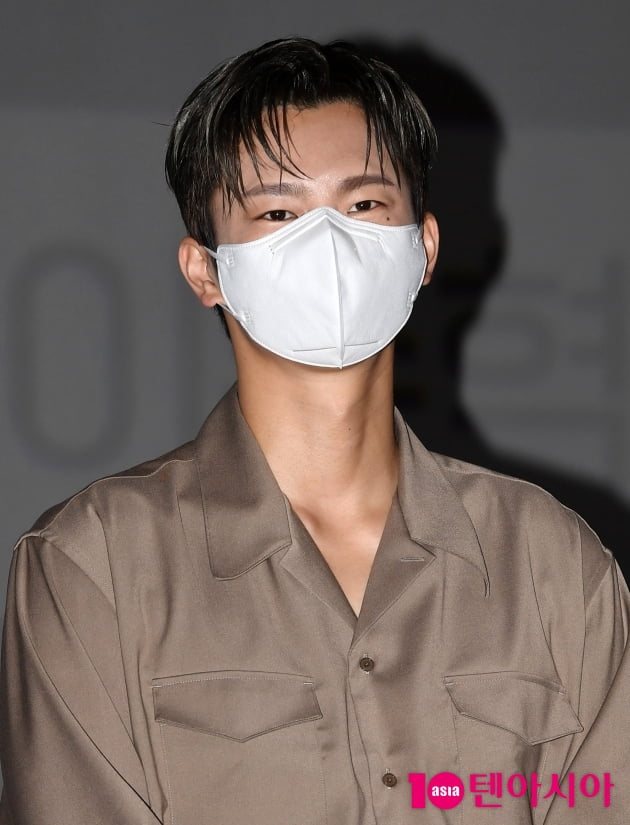 [TEN 포토] 서인국 '마스크를 해도 잘생김 '