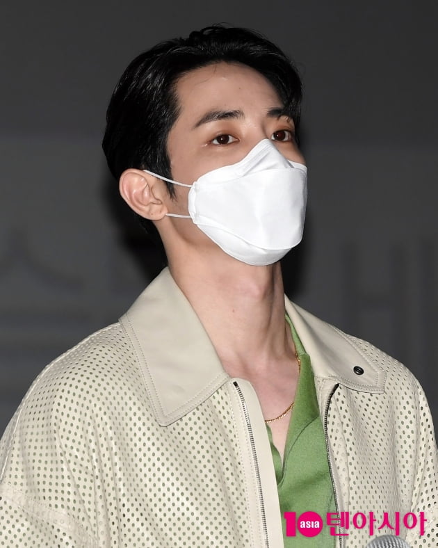 [TEN 포토] 이수혁 '무대인사는 긴장돼'