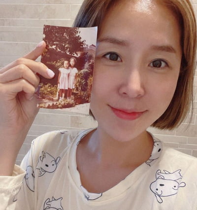 코요태 신지, 추억+소름 동시에 돋는 어린 시절 사진 공개 [TEN★]