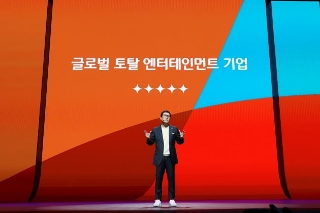 31일 오전 CJ ENM과 티빙(TVING)의 미래 비전과 성장 전략을 소개하는 CJ ENM 비전 스트림이 서울 상암동 CJ ENM센터와 온라인 스트리밍을 통해 온오프라인으로 동시 진행됐다. 사진은 강호성 CJ ENM 대표. / 사진제공=CJ ENM