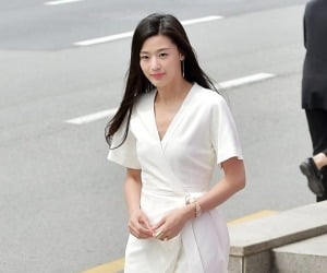 '이혼설' 전지현 "루머 사실무근" vs 가세연 "최준혁 집 나가" [종합]