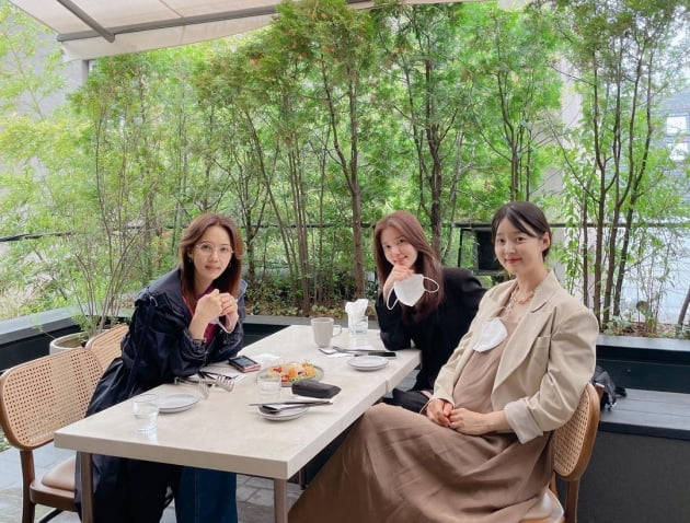 '예비맘' 한지혜, '베테랑맘' 정시아·오현경과 회동 "출산 전 보고 싶은" [TEN★]