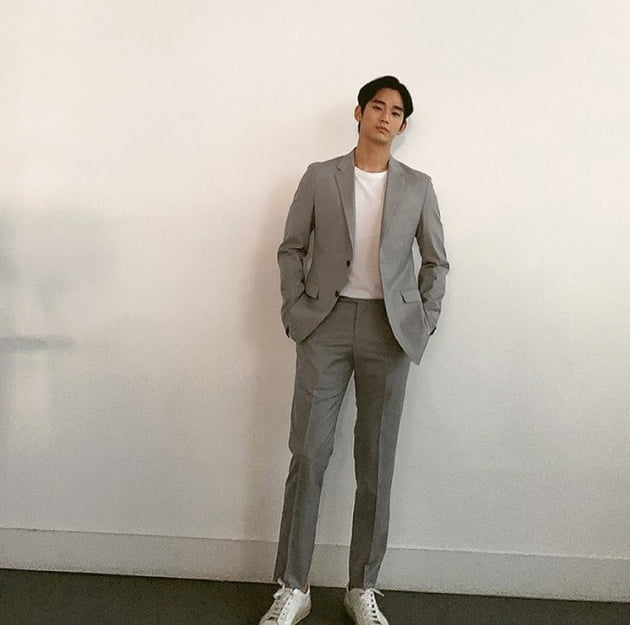 김수현 '편안한 남사친美 발산'[TEN★]