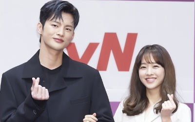 [TEN 이슈] 박보영·서인국도 못 구한 '멸망', 로맨스 시작에도 2%