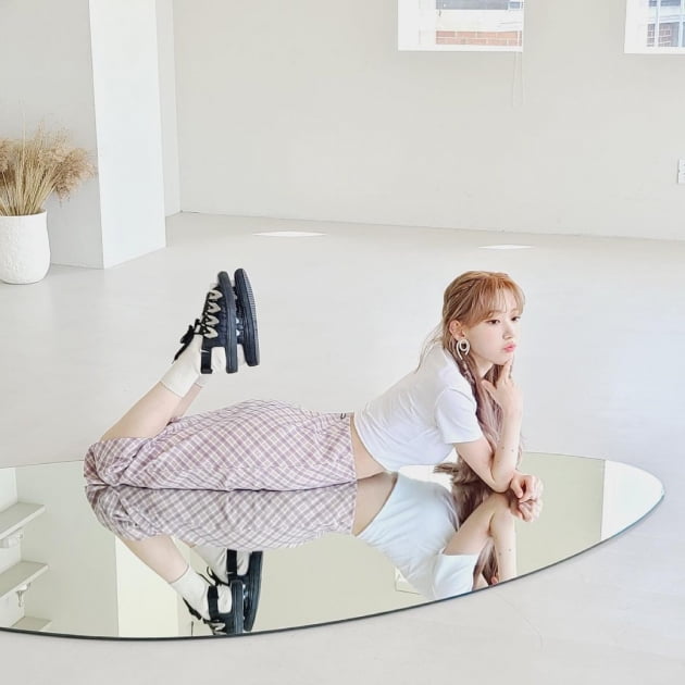 미야와키 사쿠라, 자연광도 스튜디오 조명도 필요 없는 미모 [TEN★]