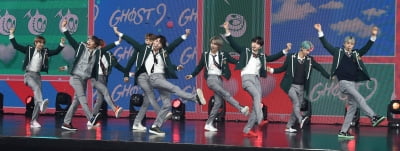 [TEN 포토] 고스트나인 "모두에게 사랑꾼으로 변신"