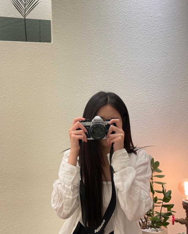 "보고싶었어" 아이즈원 김민주, 인스타 개설 하루도 안 돼 팔로워 27만↑ [TEN★]