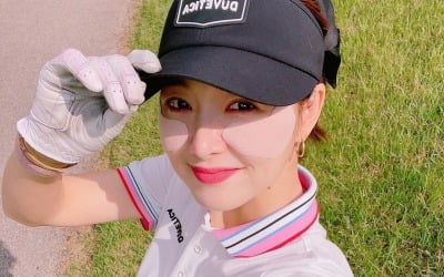 '인교진♥' 소이현, 골프복 풀착장+자외선 차단 패치…필드서도 피부 관리 [TEN★]