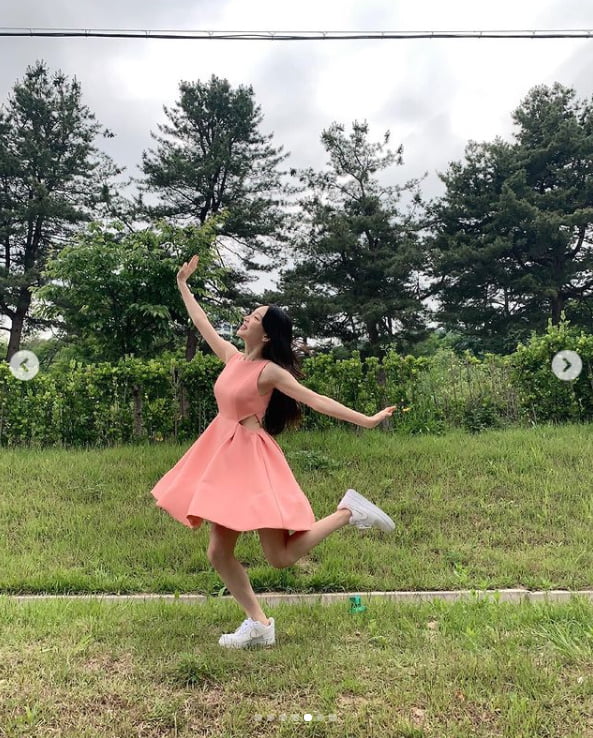 태연, 상큼한 탱구...점프 점프 "날아갈까 두렵다"[TEN★]