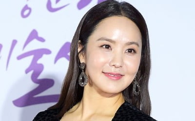 [단독] 박지윤, 토크쇼 '아수라장' 메인 MC 발탁…트렌드 세터 변신