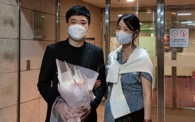 '검사♥' 한지혜, 만삭이라 "생수로 짠"…6월 말 출산 예정 [TEN★]
