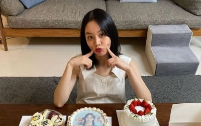 '류준열♥' 혜리 "28번째 생일, 여러분의 사랑에 배불러요" [TEN★]