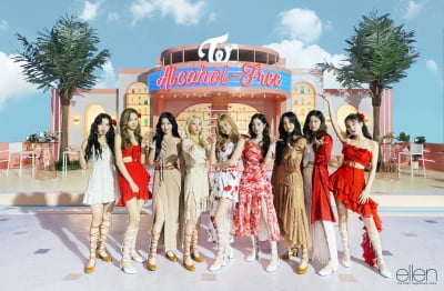 트와이스, 美 '엘렌쇼'서 'Alcohol-Free' 무대 최초 공개 [공식]