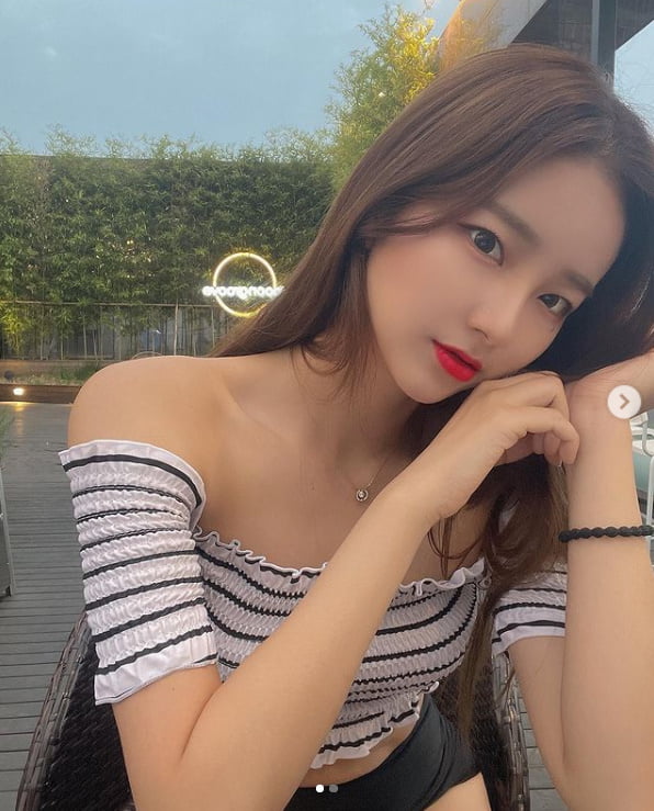 치어리더 김진아, 숨막히는 수영복 자태 [TEN★]