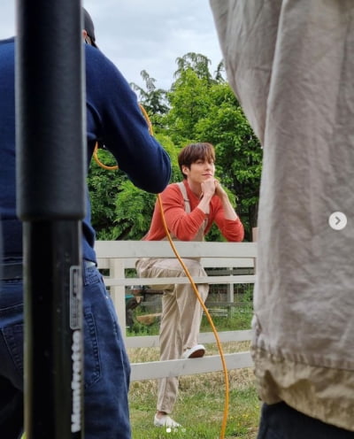 김우빈, 귀엽기까지 하면 어떡해…♥신민아 정말 부러워 [TEN★]