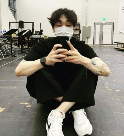 SG워너비 이석훈, 잘 지내시죠?..백신 맞았고..뭘 해도 멋짐[TEN★]