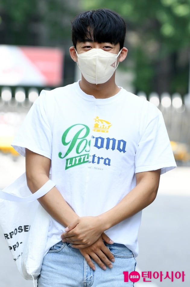 [TEN 포토] 신승태 '수줍은 바른청년'