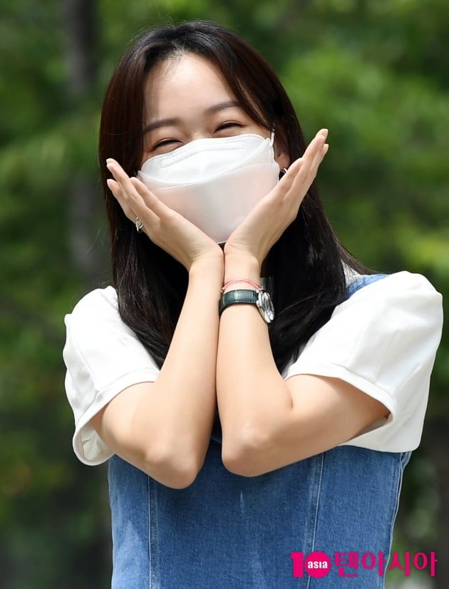 [TEN 포토] 진기주 '예쁜 꽃받침'