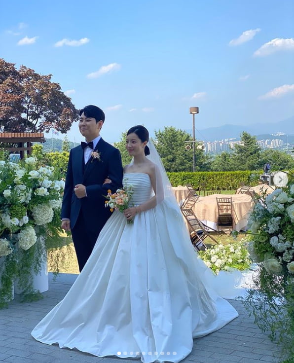 '이욱♥' 벤, 결혼식 사진 공개..."행복하게 잘 살겠습니다"[TEN★]