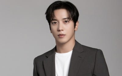 [TEN 인터뷰] 정용화 "가수할 땐 선배, 연기할 땐 막내…행복합니다"