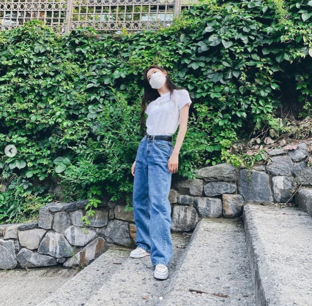 '이광수♥' 이선빈, 아이컨택 한 번에 올킬...자체발광 미모 [TEN★]