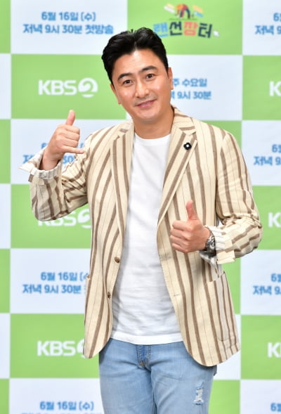 '랜선장터' 안정환, "재미 없으면 네명 다 하차하겠다"…남다른 각오