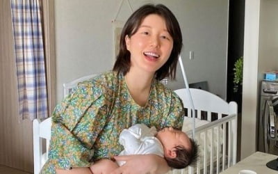나비, 육아 고충 토로 "정말 퇴근이 없네요" [TEN★]