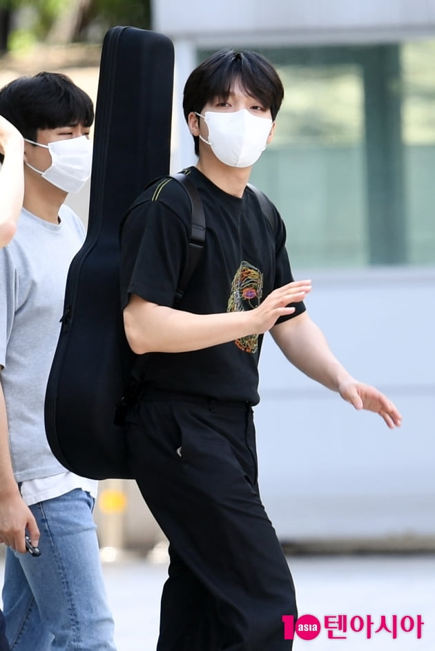 [TEN 포토] 정세운 '시크한 블랙'