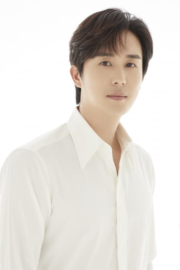 가수 신유./ 사진제공=SY엔터테인먼트