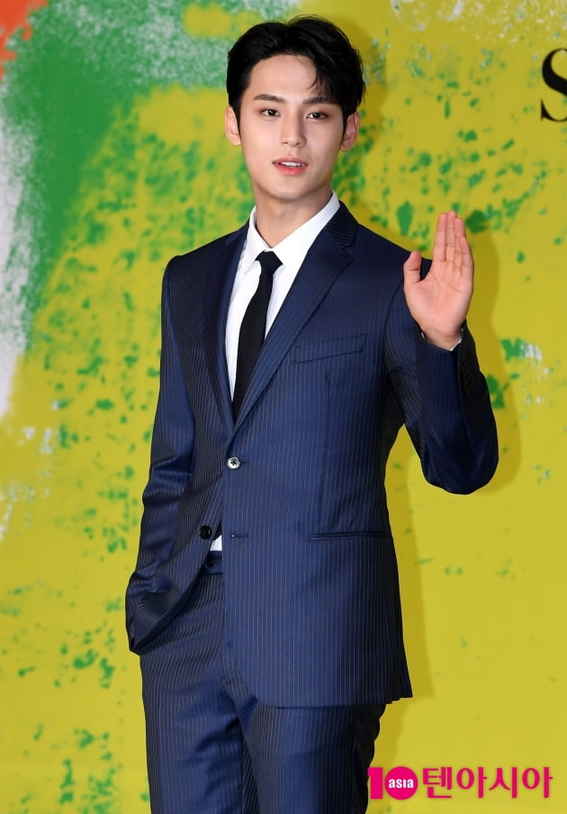 [TEN 포토] 세븐틴 민규 '잘생김이 넘쳐흘러'