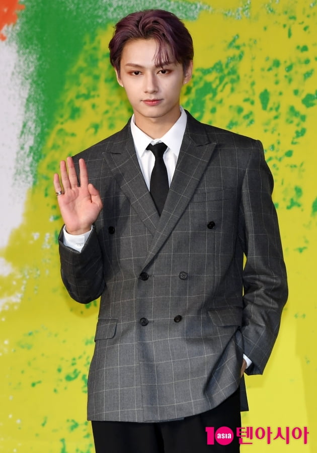 [TEN 포토] 세븐틴 준 '완벽한 수트핏