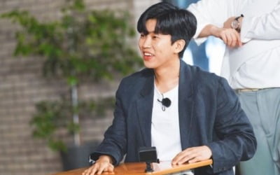 임영웅, 해맑은 미소로 게임에 한껏 집중…소년美 '물씬' [TEN★]