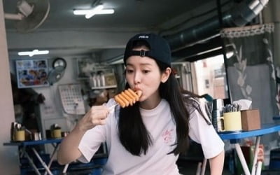 한지민, 떡꼬치 먹는 모습도 너무 예뻐 (feat. 매니저의 시선) [TEN★]