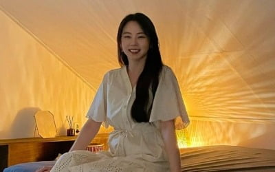 안소희, 후광인가 했는데 불빛이었네 [TEN★]