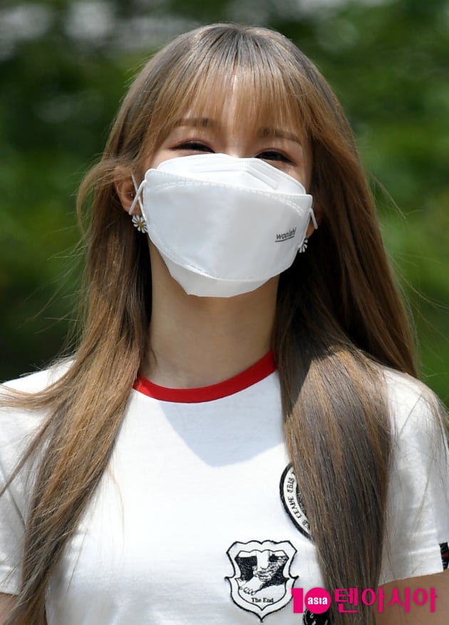 [TEN 포토] 우아 나나 '러블리한 눈웃음'