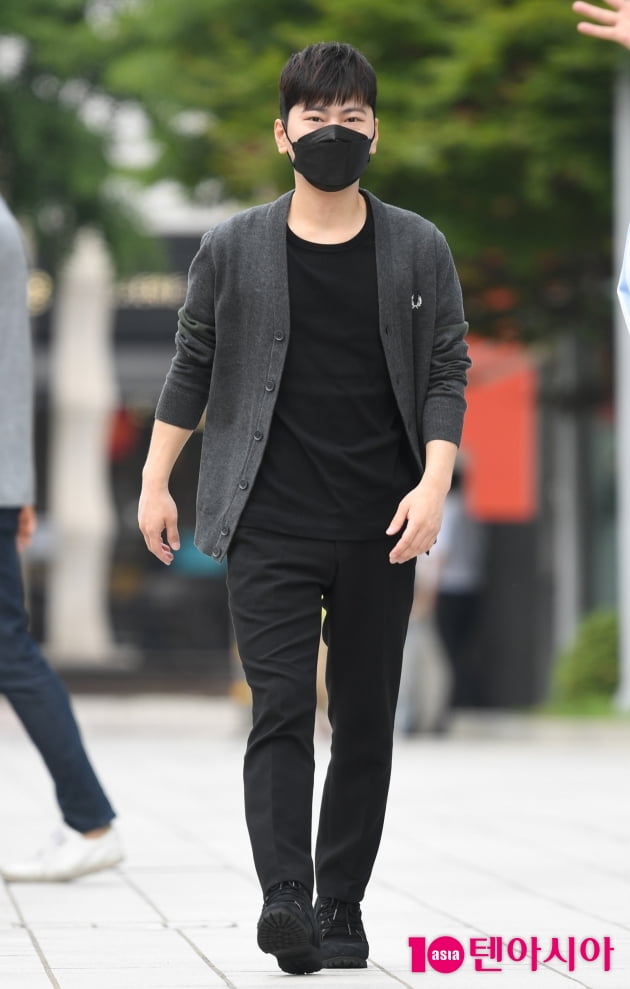 [TEN 포토]라포엠 박기훈 '시크한 블랙'