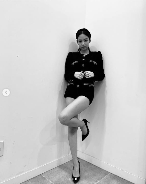 블랙핑크 제니, 숨쉬기도 힘든 초밀착 핫팬츠[TEN★]