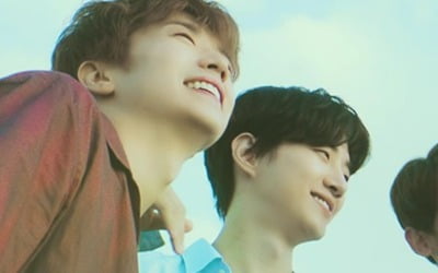 2PM '집 앞 카페', 섹시에 청량미 더했다