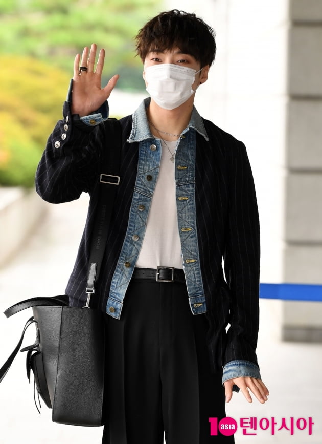 [TEN 포토] 위너 강승윤 '혼자여도 꽉 찬 존재감..'