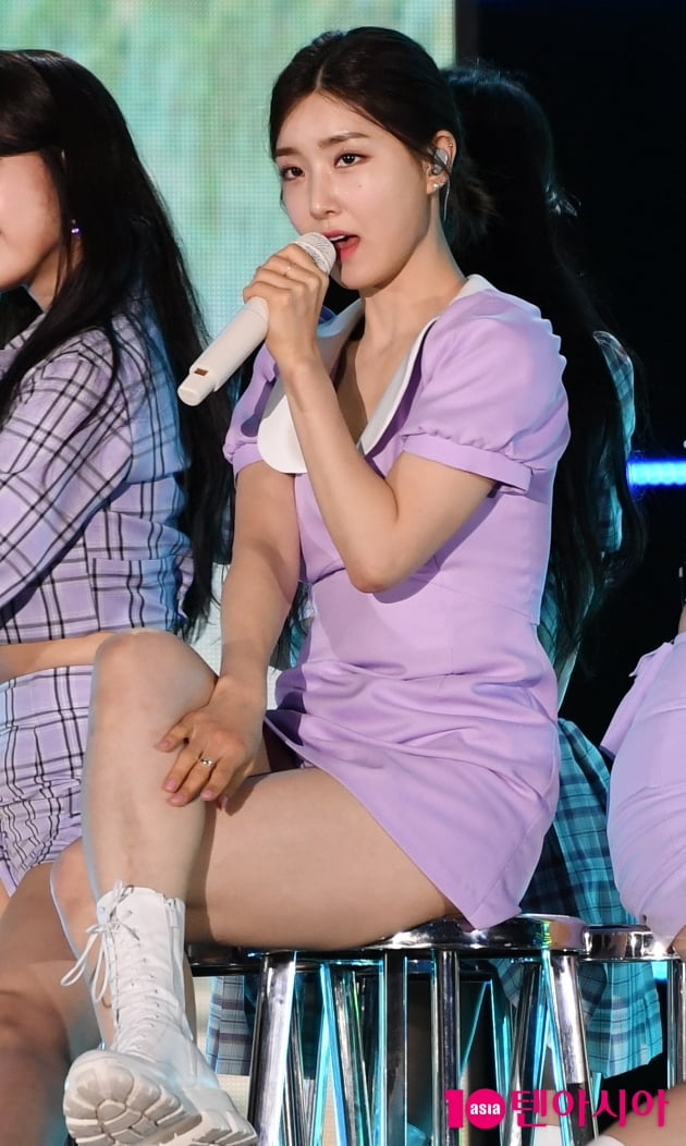 [TEN 포토] 브레이브걸스 유나 '여유로운 무대'