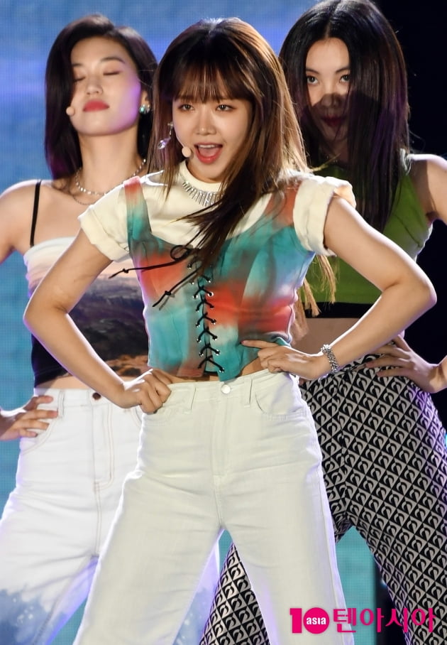 [TEN 포토] 위키미키 최유정 '성숙미 물씬'